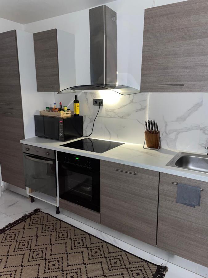 By Neptune - Appartement Rustique Jacuzzi Bondy Exterior photo